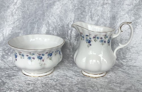 ROYAL ALBERT Memory Lane Open Sugar Bowl & Creamer Jug - VGC