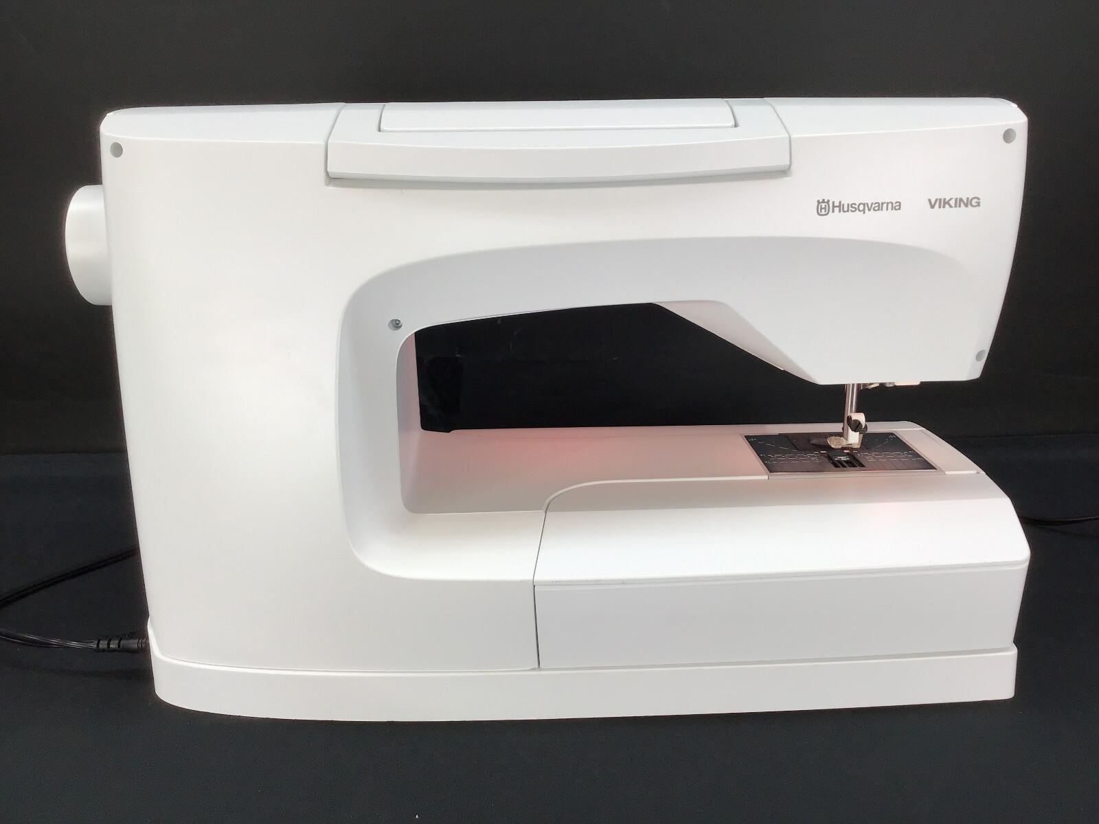 Husqvarna Viking Designer Diamond Computerized Sewing + Embroidery Machine eBay