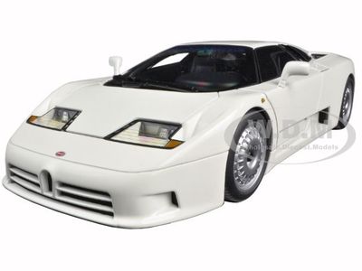 オートアートブガッティ　EB 110 GT ホワイト1:18 1/18 AUTOart Signature Bugatti EB110 GT (White) Car Model