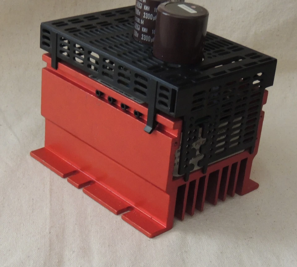 Baldor Electric Series 5 inverter 120/240 VAC single phase/240VAC three phase - Image 4 of 4