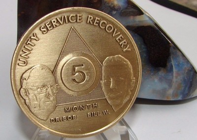 Alcoholics Anonymous AA 5 Month Bronze Medallion Coin Chip Token Sober ...