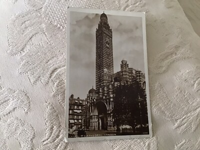 Katholische Kathedrale, London, Echtfoto, 1924 verschostete alte Postkarte