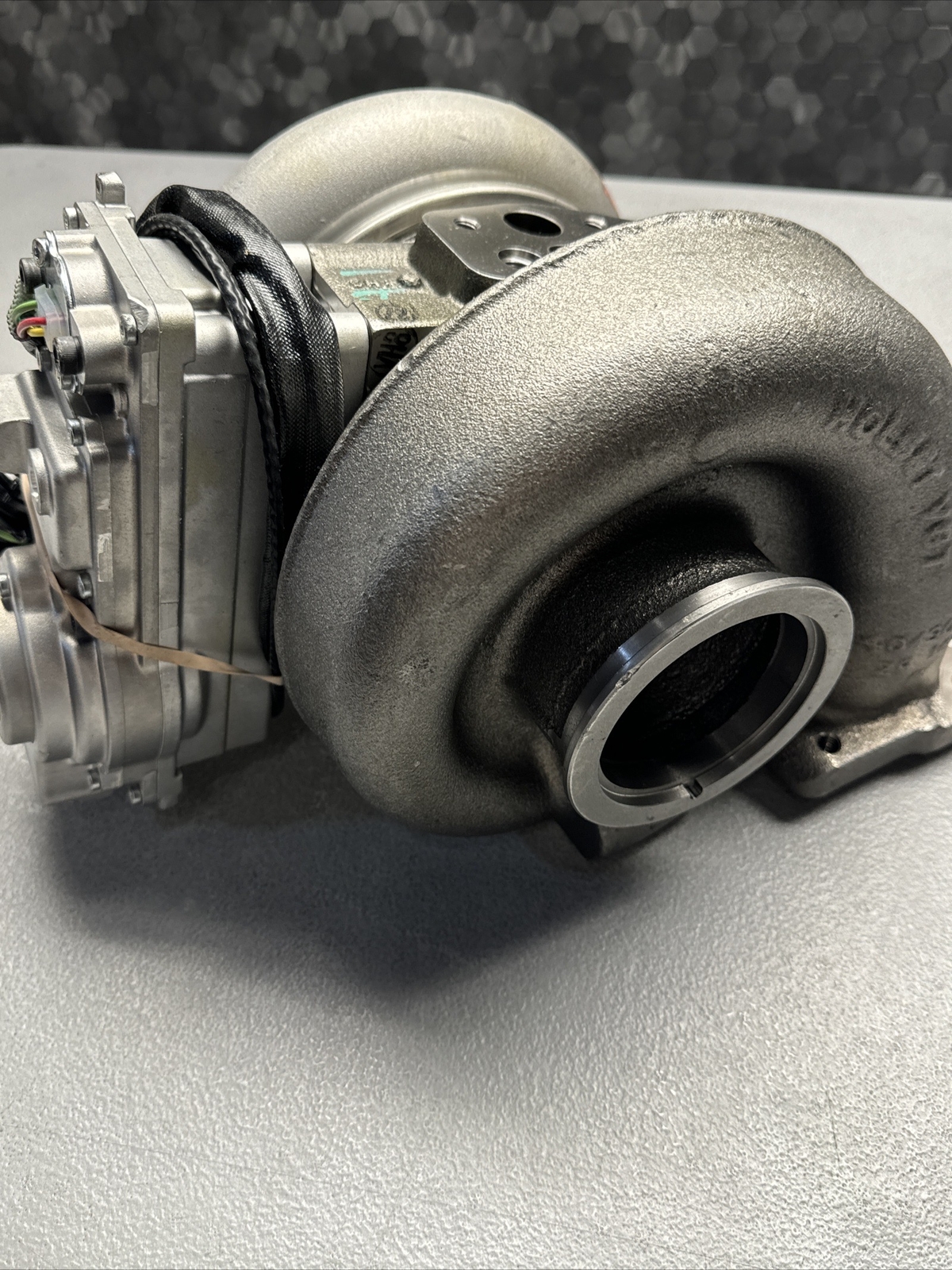 NEW GENUINE HOLSET MACK 5356612 TURBOCHARGER | eBay 