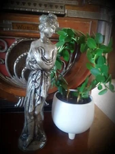 Vintage 70’s Rain Oil Lamp Greek Goddess Statue..Replica..Poured Resin Statue.