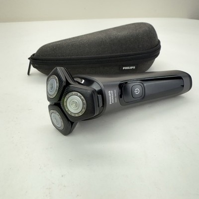 Philips Norelco 6000 Series Flex-Head Wet & Dry Cordless Shaver  Need charger