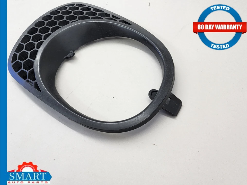 Luz antiniebla Pontiac Solstice GXP Turbo parrilla bisel pasajero derecho 07-09 OEM Foto 3 de 4