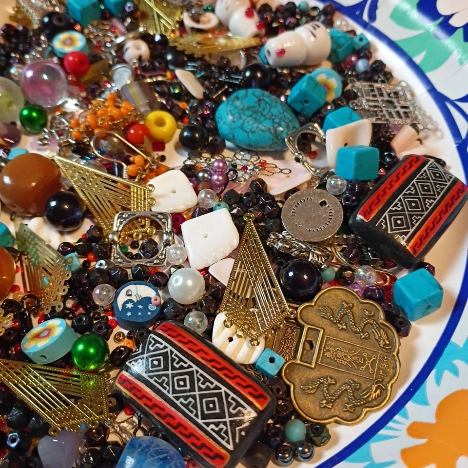 Mixed Bead Crafts Jewelry Making Variety Charms Findings Lot Scoop Variety Lot 3 - Image 3 of 4