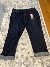 Laurie Felt - Classic Weekender Cropped Denim...