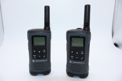 Motorola Talkabout T460 Walkie Talkies Pair Black 2 Way Radios Portable Handheld