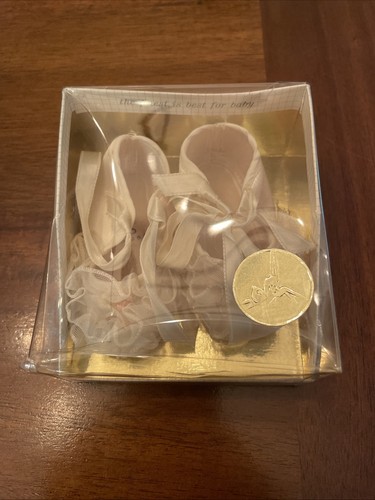 Vintage Baby Deer Baby Shoe Size 1 Flowers Lace Bows USA Original Box