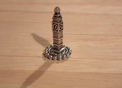 dolls house plinth stand