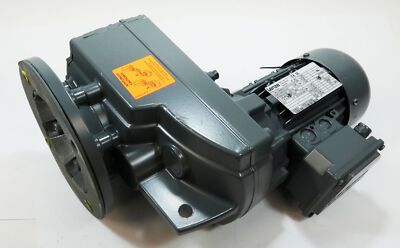 Lenze MFEMAXX063-32C1U 0.55kW Motor + G50BS140MHCK2C00 i=56.96 Transmission -Unused-