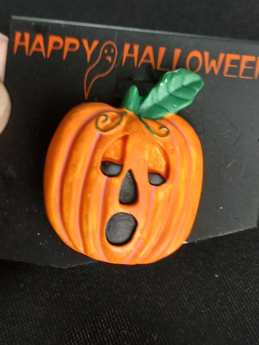 Super Cute Vintage Halloween Pumpkin Jack O Lantern Brooch Pin