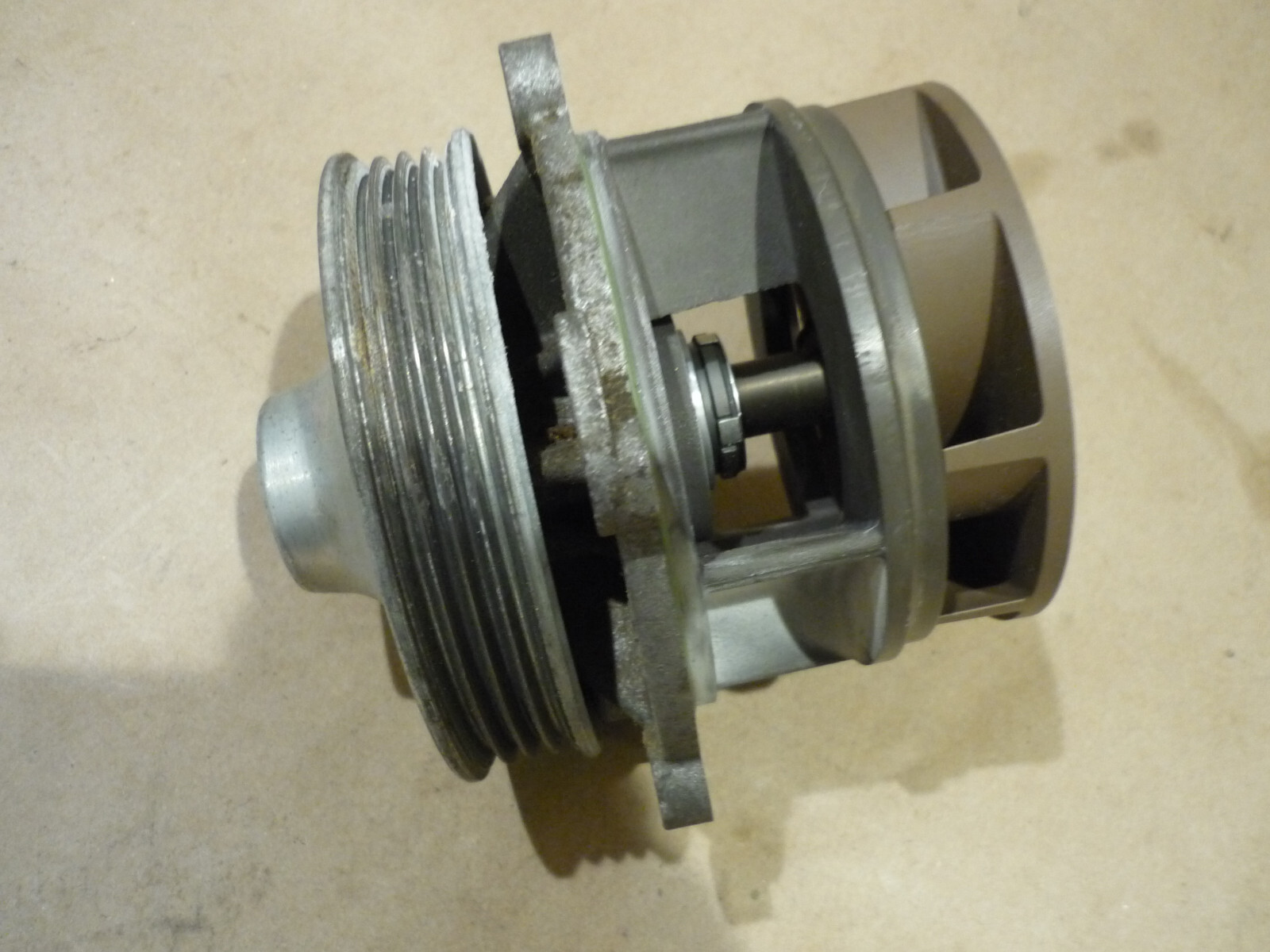 Ferrari California - Engine Water Pump   - P/N 223400