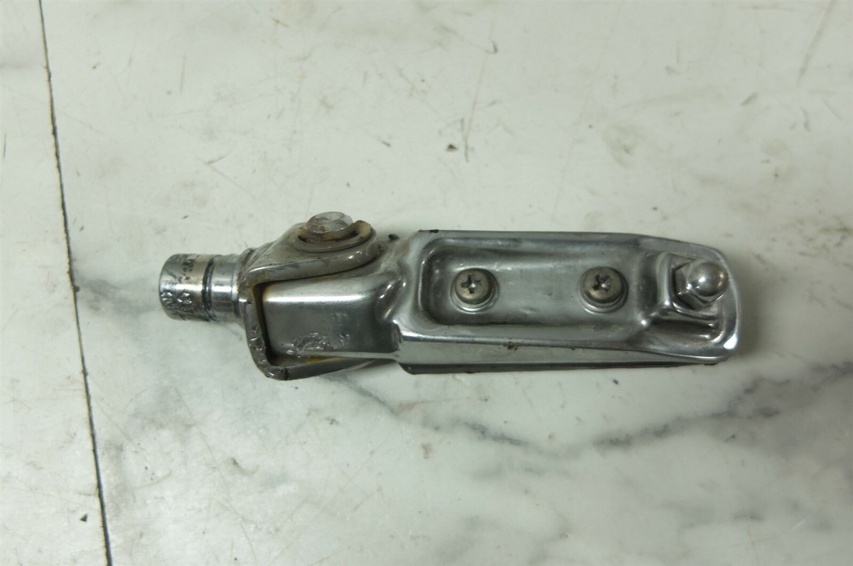 00 Kawasaki ZX9 ZX 9 900 ZX900 E Ninja front right foot rest peg