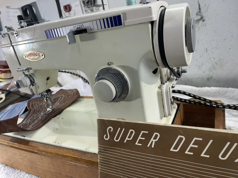 Machines From Mechanics. Heavy Duty Pinnock Sewing Machine By Brother Japan - image 3 of 4