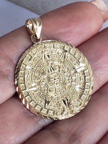 14k yellow gold aztec calendar pendant charm 1.25 inch long Mayan sun - 第 8/12 張圖片