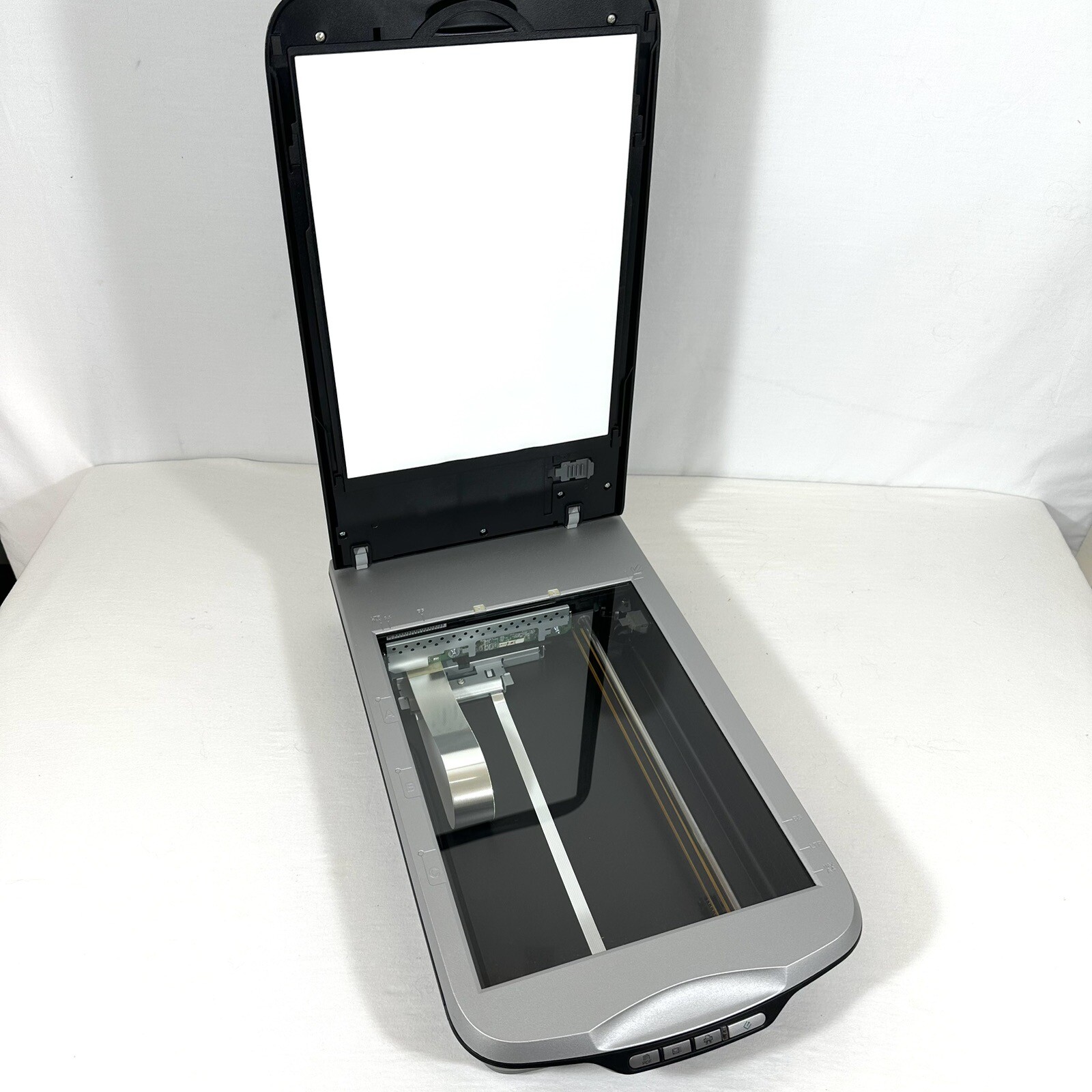 Epson Perfection Flatbed Scanner V500 Photo J251A with USB 2.0 & AC