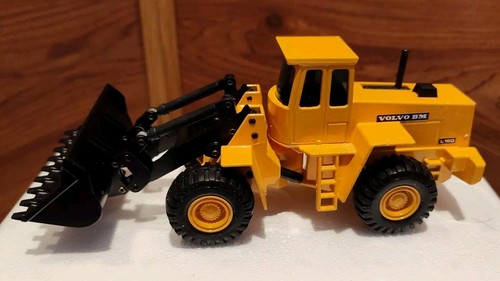 NIB JOAL COMPACT VOLVO BM LOADER 1:50 DIE-CAST METAL & PLASTIC MADE IN SPAIN - Picture 15 of 19
