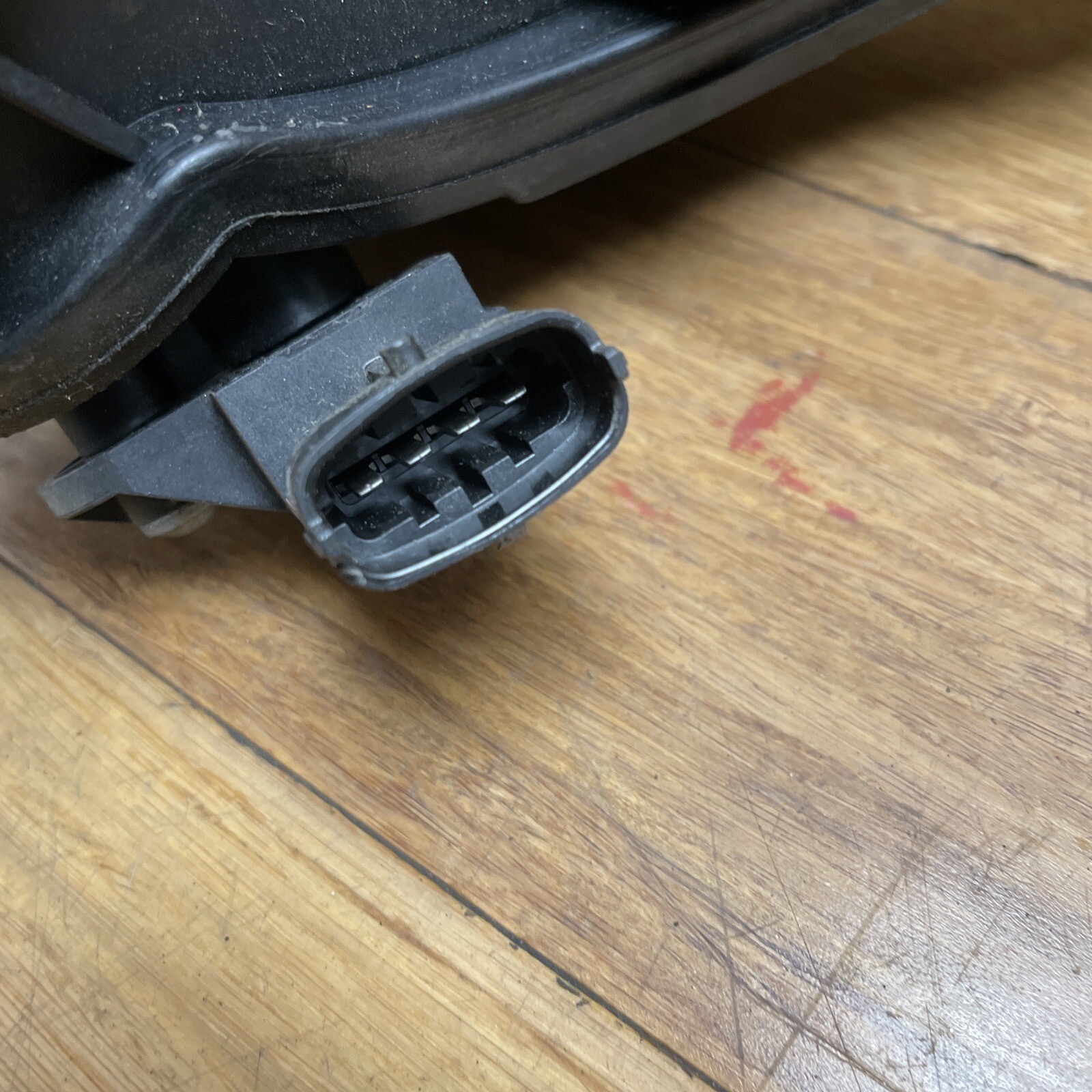 2014-2020 Maserati Levante Ghibli 3.0L Air Inlet Intake Duct Tube OEM