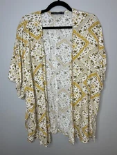 Doe & Rae kimono cardigan women’s size OS yellow and cream floral flowy comfy