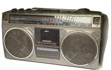 Vintage Magnavox D8323 AM/FM Stereo Radio Cassette Recorder
