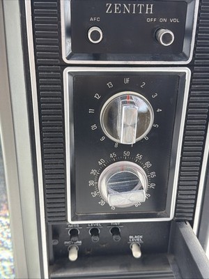 Vintage 1985 Zenith Portable Color 14