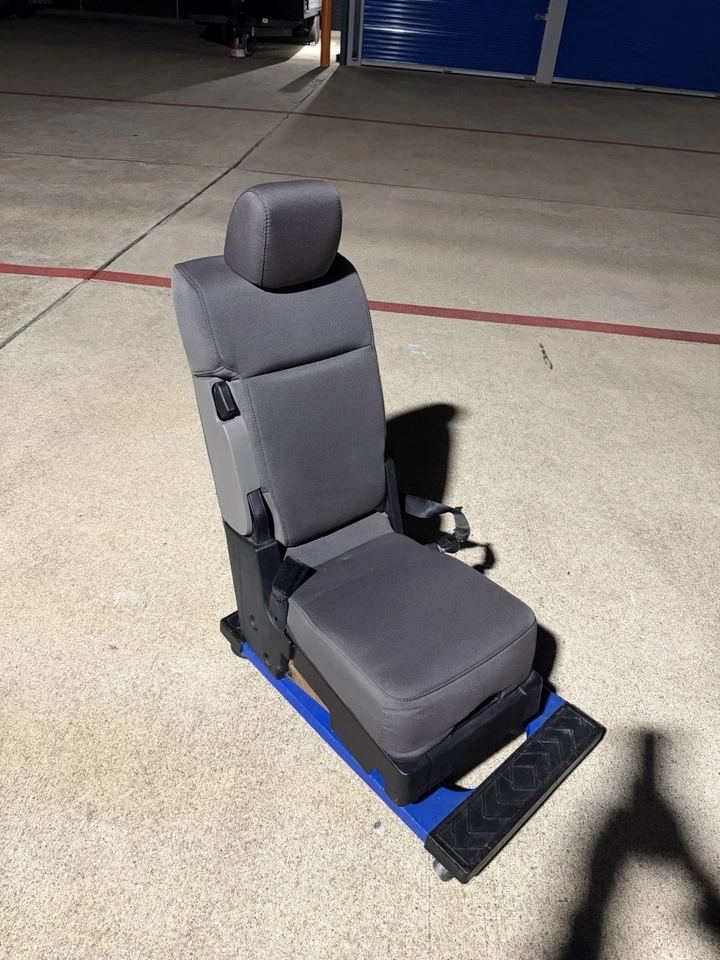 2015-2025款福特F150 F250 F350中控台灰布跳座控制台 — 第 2/4 张图片