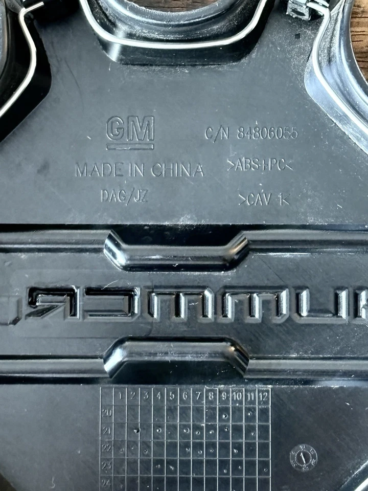 BLACK GMC Hummer EV Center Cap OEM Genuine Factory GM 18 Wheel 84806050 84806055 Foto 3 de 4