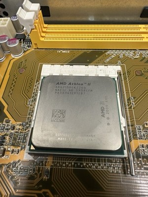 AMD Athlon II X2 215 - 2,7 GHz Dual-Core (ADX215OCK22GQ) Prozessor