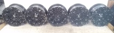 18x9 Gloss Black KMC XD Hoss Wheels - Set of 5