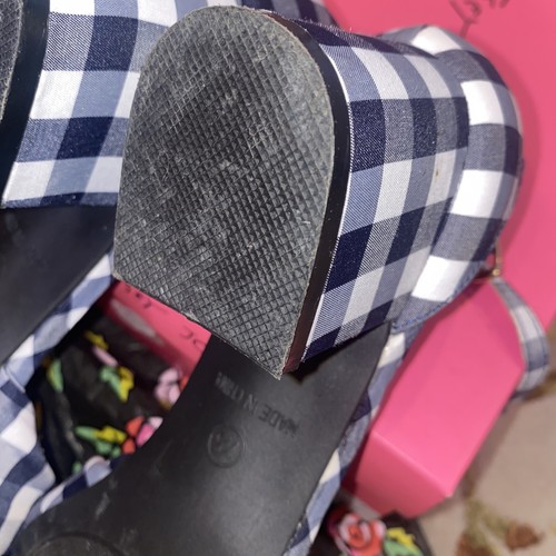 Betsy Johnson Navy Gingham Bow Sandals Size 7.5 New - Picture 6 of 7