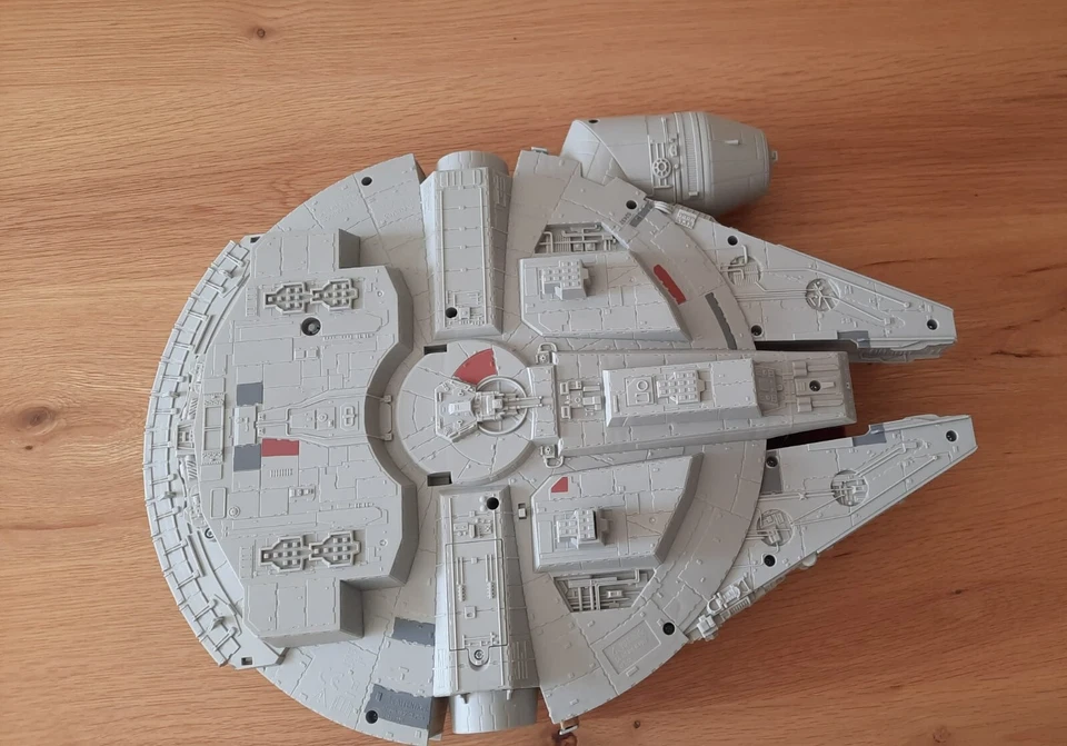 star wars millenium falcon the force awakens Hasbro - Bild 4 von 4