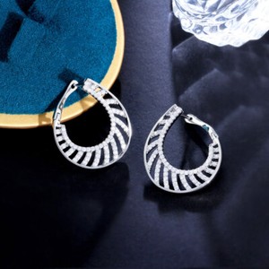 Authentic Women Gold Plated Striped Pattern Cubic Zircon Stud Huggie Hoop Earrings