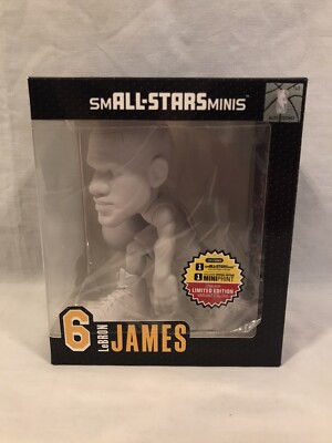 ラストワン！NBA BALLERS レブロン　白　フィギュア　ミニポスター付 ラストワン！NBA BALLERS レブロン 白 フィギュア ミニポスター
