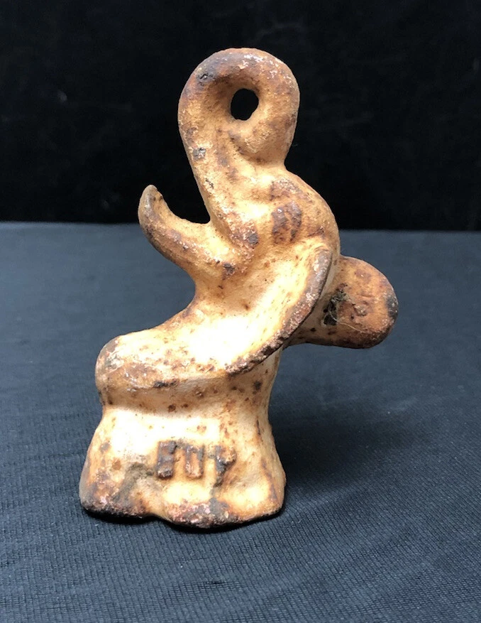 John Wright Cast Iron Figural Sitting Happy GOP Elephant Bottle Opener - Image 2 of 4