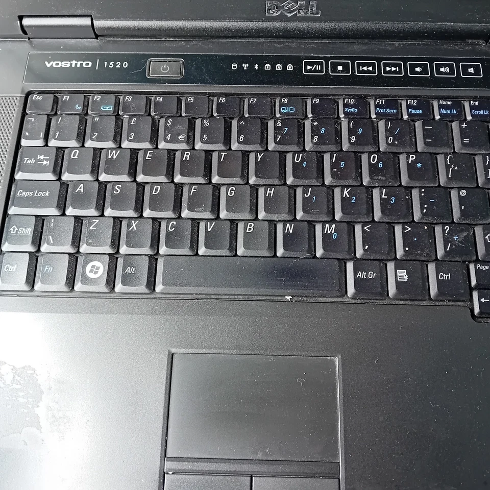 DELL VOSTRO 1520 LAPTOP - NOT TESTED FOR SPARES OR REPAIRS FOR PARTS RARE - Image 4 of 4