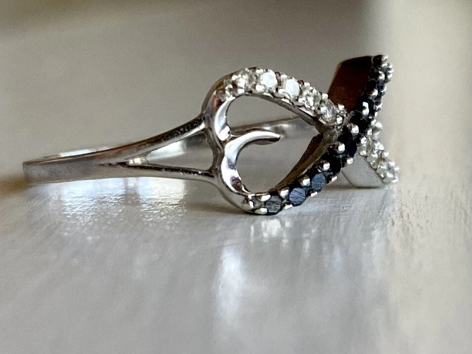 Anillo infinito diamante mejorado color negro redondo oro blanco 10k para mujer 1/3 Foto 3 de 4