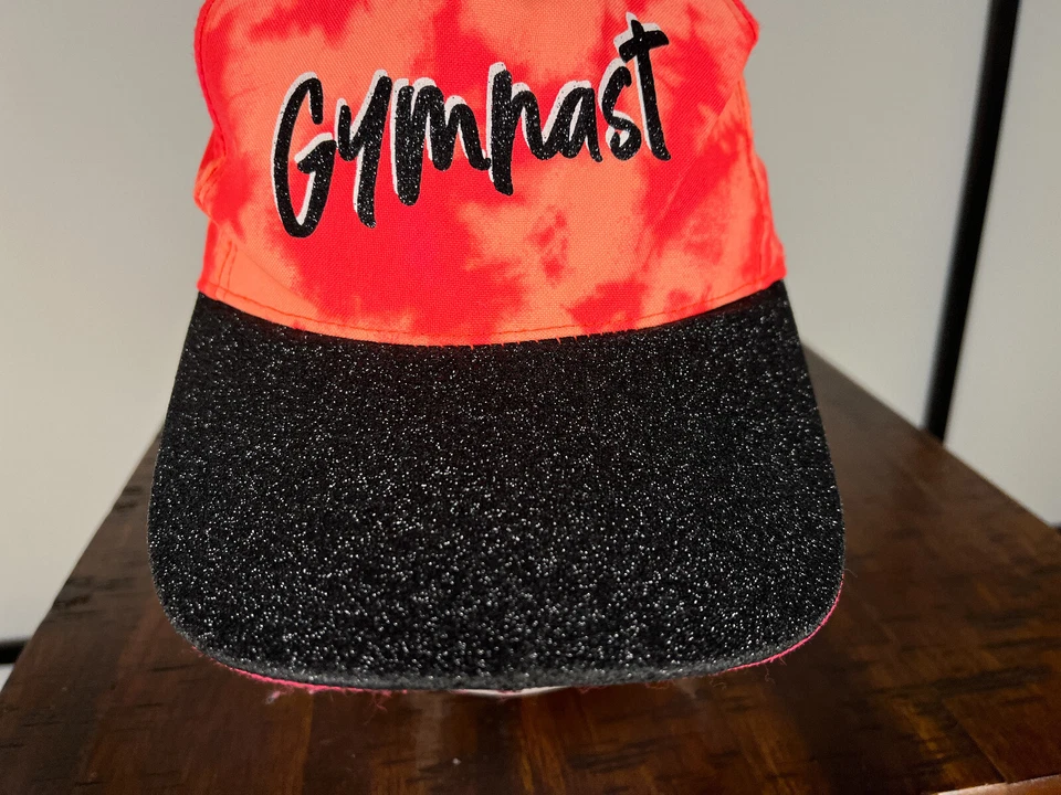 Sombrero Justice Gorra Correa Espalda Jóvenes Niñas Talla Única Rojo Tie Dye Gimnasta Poli Brillante Foto 3 de 4