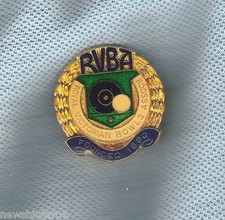 ROYAL VICTORIAN    BOWLS ASSOCIATION   LAPEL BADGE