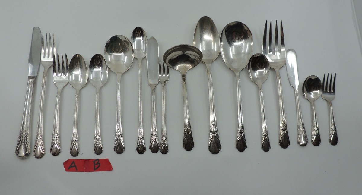 AVALON CABIN 1940 by WM Rogers Original Rogers Silverplate