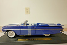 Yat Ming 92118 1959 Blue Chevrolet Impala Convertible Road Legends 1:18 Scale