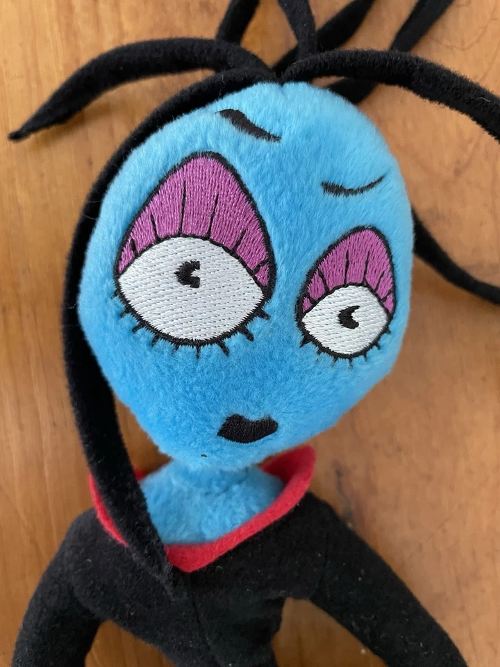 AFI ARTICIA RARE -2002 PLUSH DOLL- OFFICIAL MERCHANDISE -EXCELLENT CONDITION - Image 3 of 4