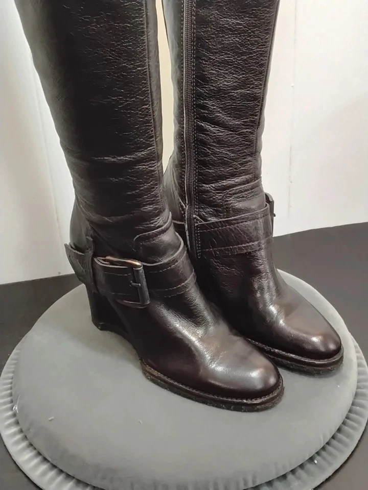 BOTAS HASTA LA RODILLA “APEPAZZA” BANJO CUERO NEGRO – 9 1/2 Foto 2 de 4