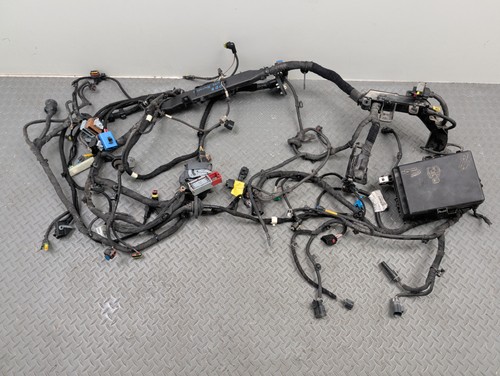Maserati Ghibli 2014-2017 Front Right Fuse box wiring harness Photo - $153