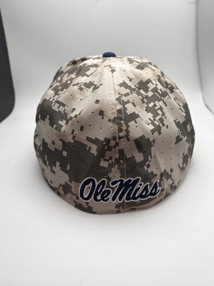 Gorra ajustada Ole Miss Rebels para hombre 7 5/8 tostada negra NCAA béisbol camuflaje Nike Foto 4 de 4