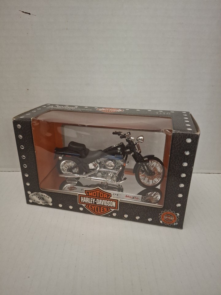 Picture 1 of 6
