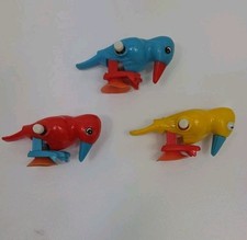Vintage Wind Up Parrots Toys Birds Red Blue Y...