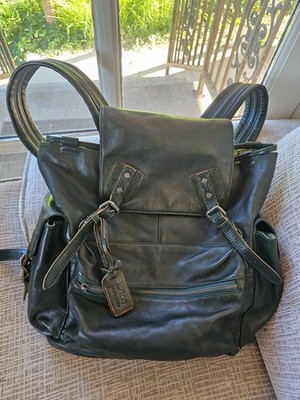 Old Trend Bryant Green Genuine Leather Vintage Style Backpack