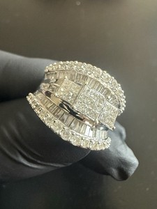 Women’s 2.00ctw 14k WG Large Natural Diamond Statement / Engagement Ring Size 8